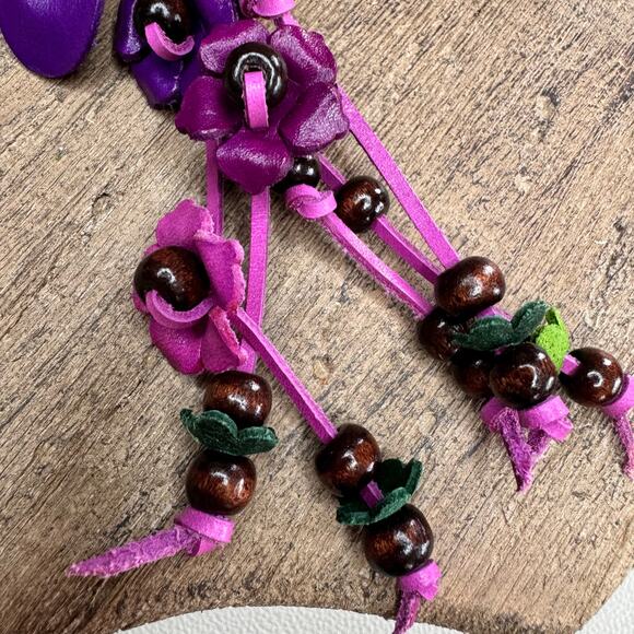 Daisy Flower Leather Bag Charm Genuine Leather Purse Crossbody Keychain NEW - Picture 5 of 7